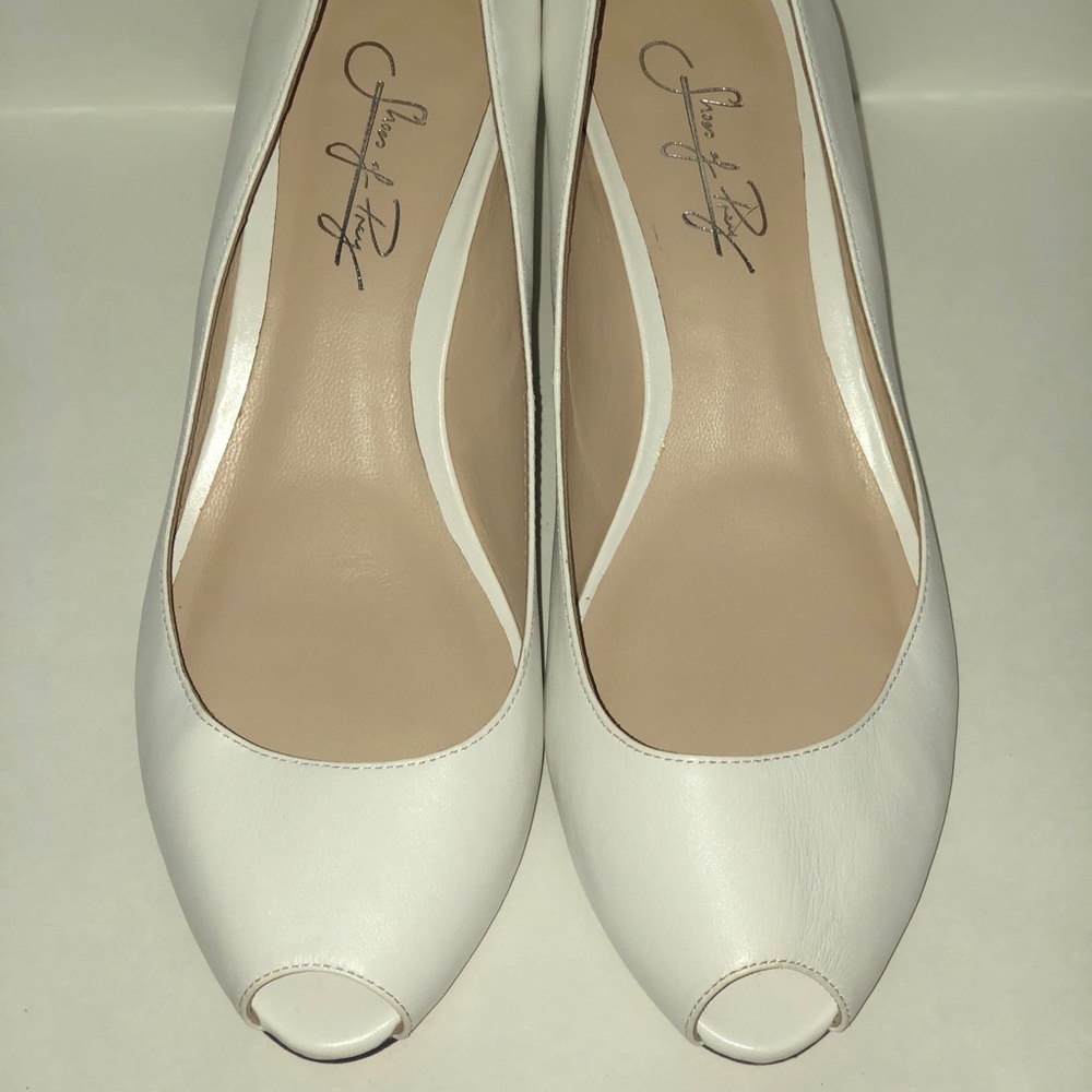 White woman’s wedge peep toe shoes👠